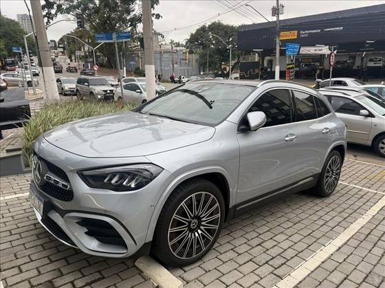 MERCEDES-BENZ GLA 200 1.3 MHEV AMG LINE 7G-DCT MERCEDES-BENZ GLA 200 1.3 MHEV AMG LINE 7G-DCT